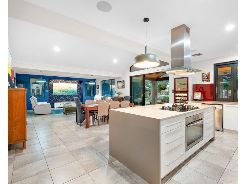 8 Meldrum Loop, Bedfordale WA 6112