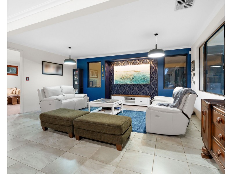 8 Meldrum Loop, Bedfordale WA 6112