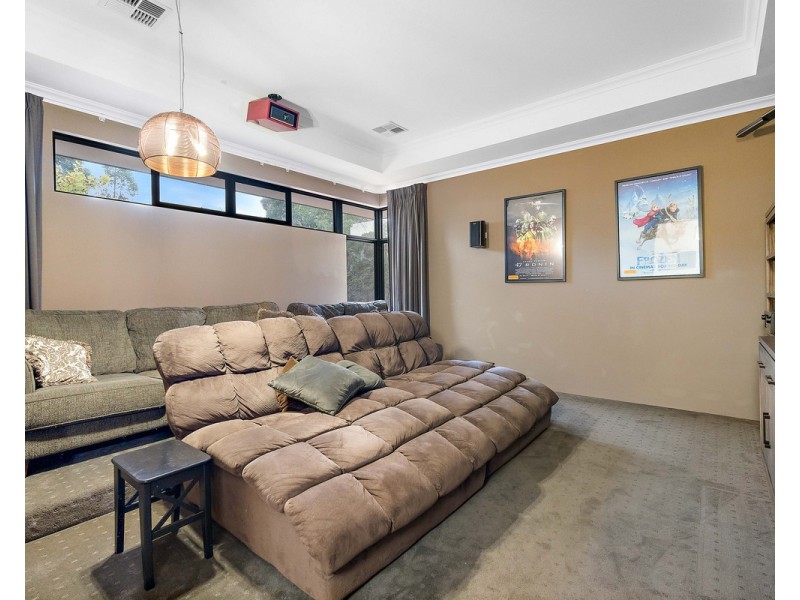 8 Meldrum Loop, Bedfordale WA 6112