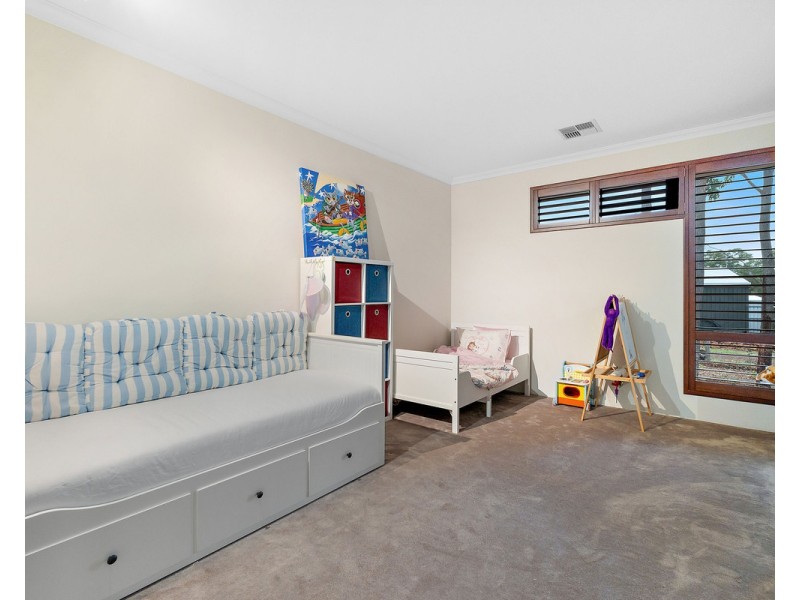 8 Meldrum Loop, Bedfordale WA 6112