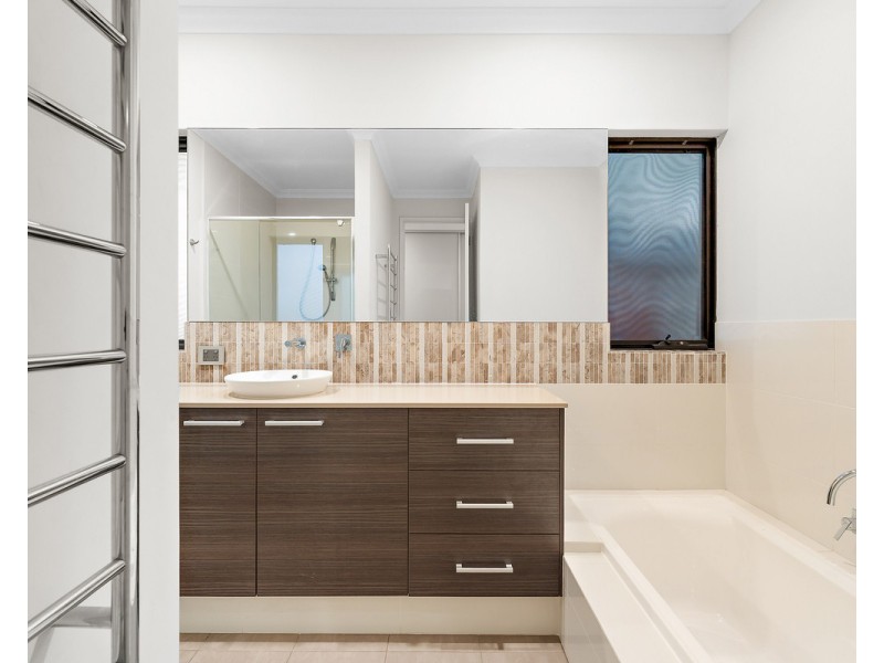 8 Meldrum Loop, Bedfordale WA 6112