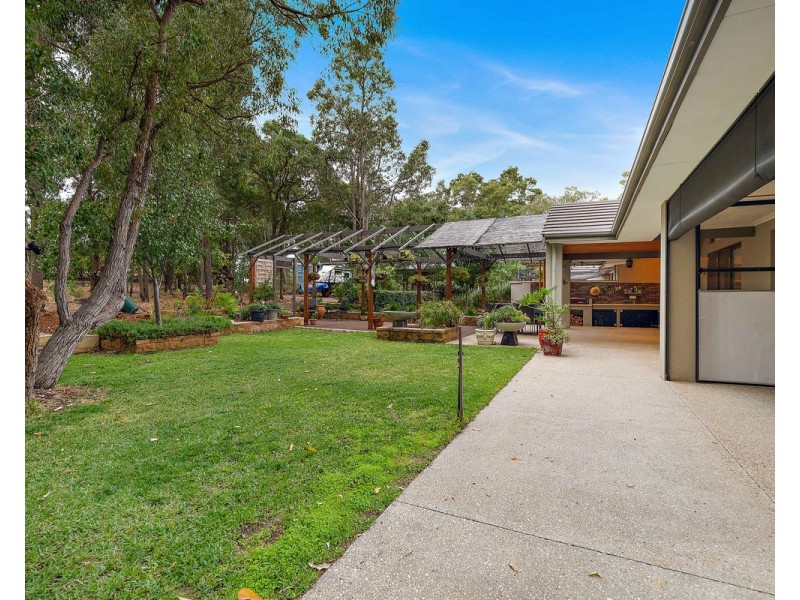 8 Meldrum Loop, Bedfordale WA 6112
