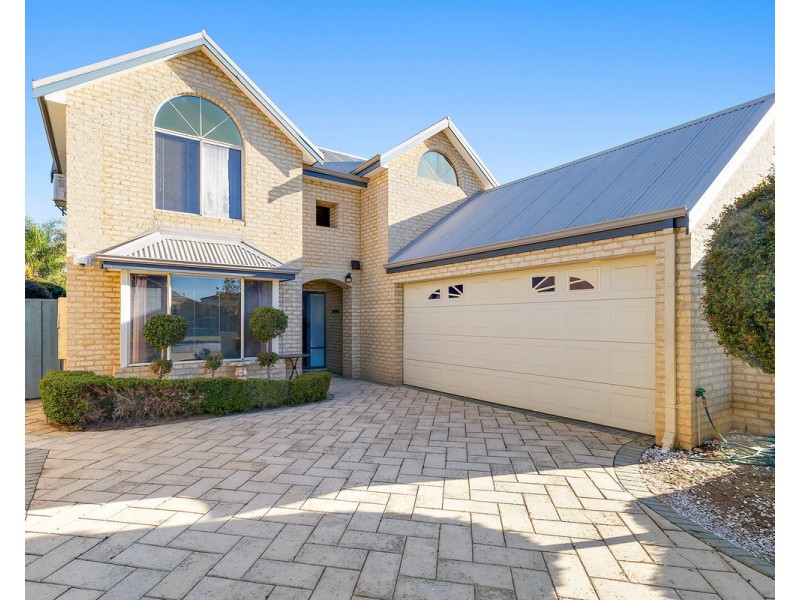 25 Chatsworth Gate, Canning Vale WA 6155