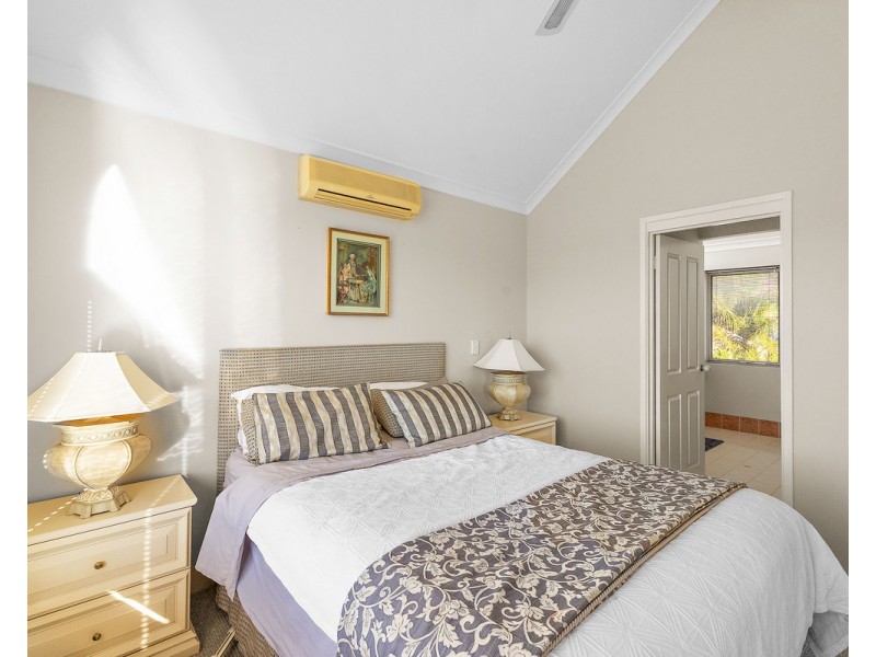 25 Chatsworth Gate, Canning Vale WA 6155