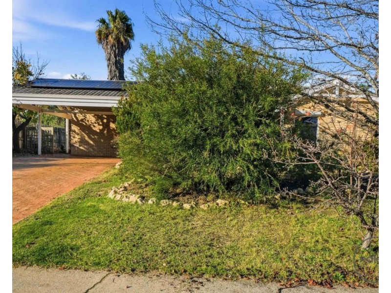 7 Foreshore Place, Gosnells WA 6110