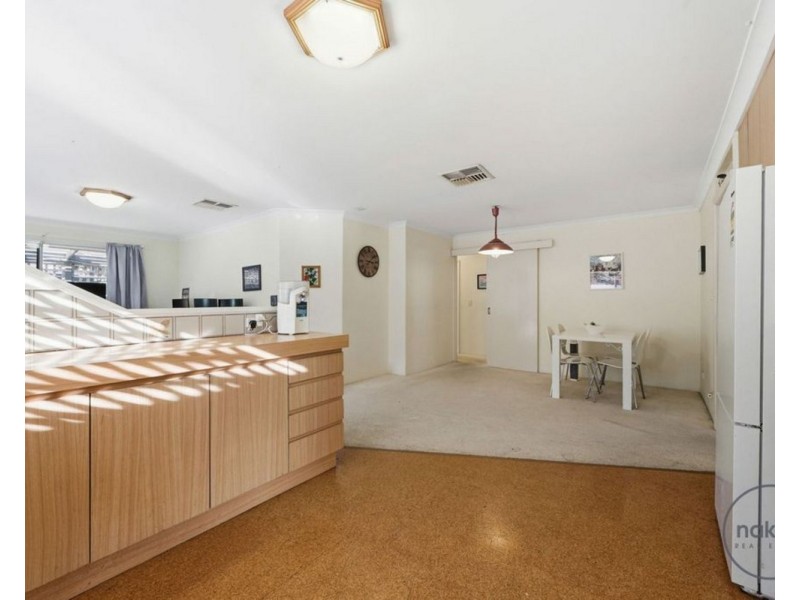 7 Foreshore Place, Gosnells WA 6110