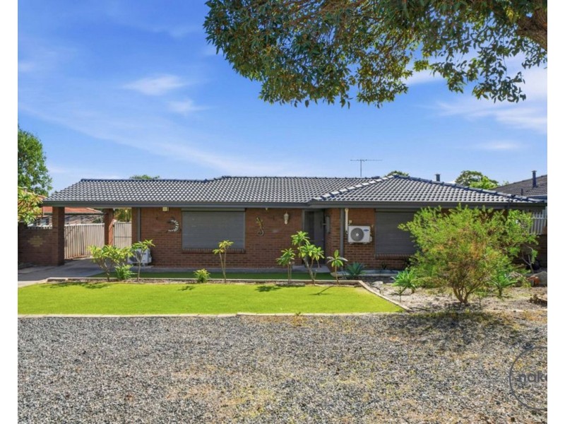 8 Carson Court, Gosnells WA 6110