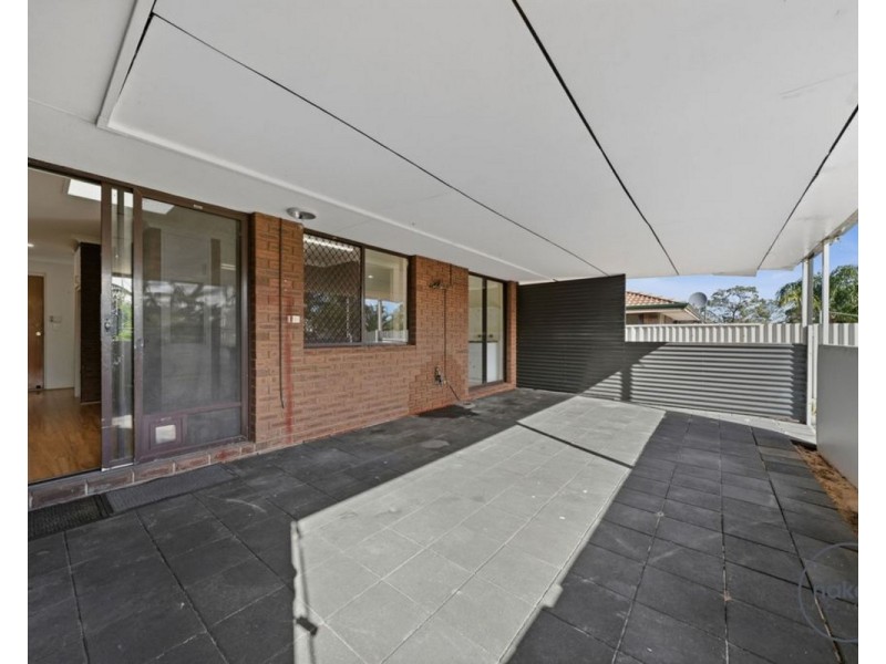 8 Carson Court, Gosnells WA 6110