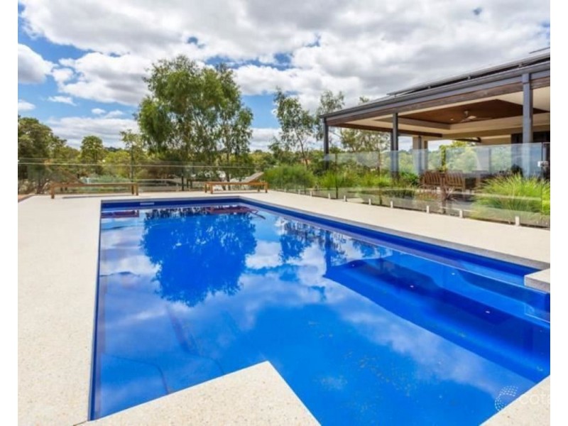 6 Grieve Way, Bedfordale WA 6112