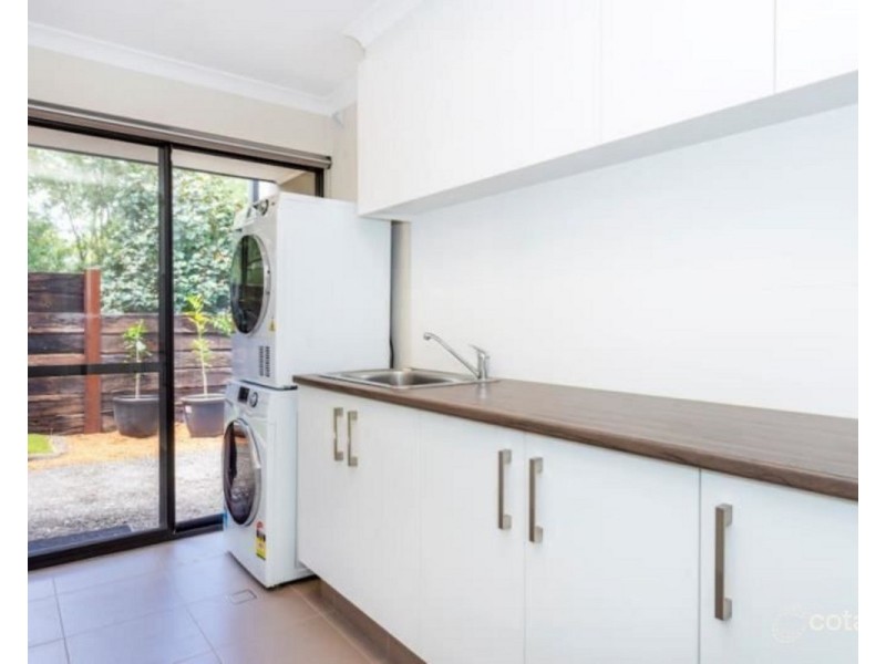 6 Grieve Way, Bedfordale WA 6112