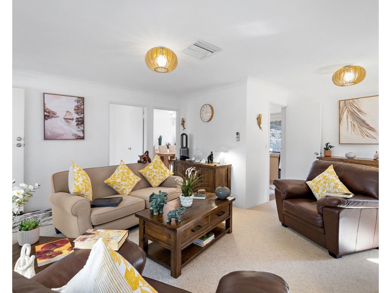 8 Ophelia Grove, Mount Nasura WA 6112