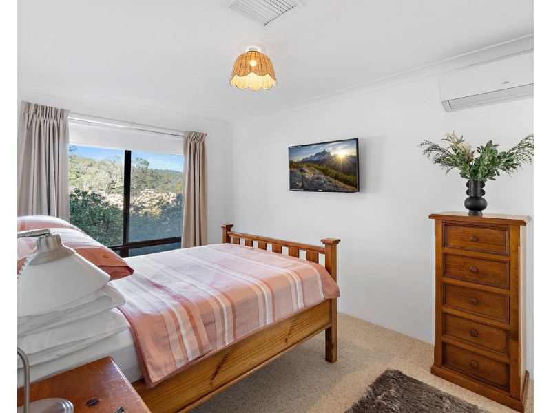 8 Ophelia Grove, Mount Nasura WA 6112