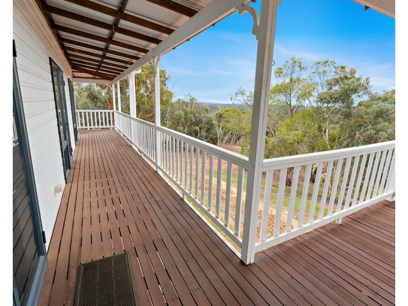 175 O’Connell Road, Wandering WA 6308