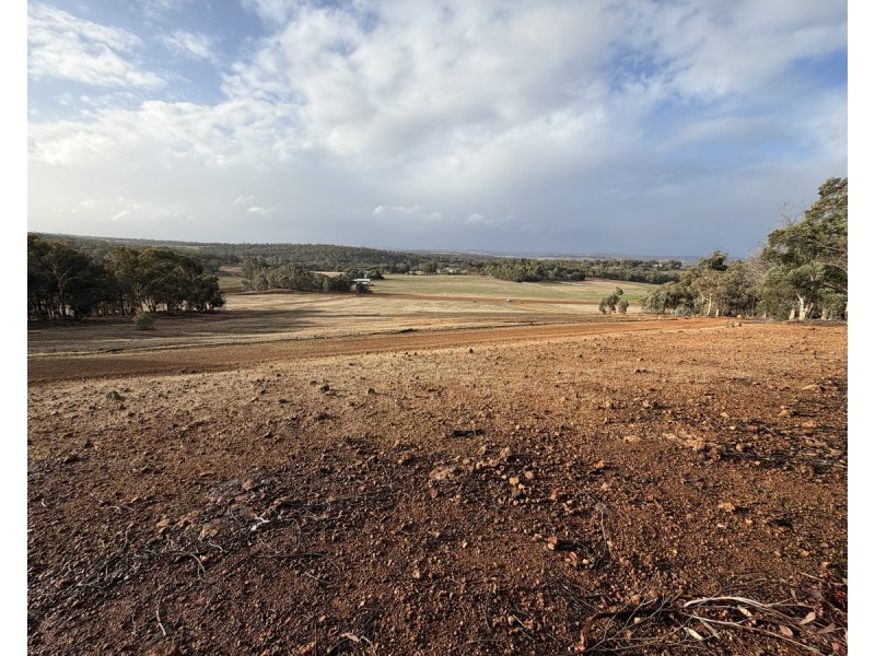 177 O’Connell Road, Wandering WA 6308