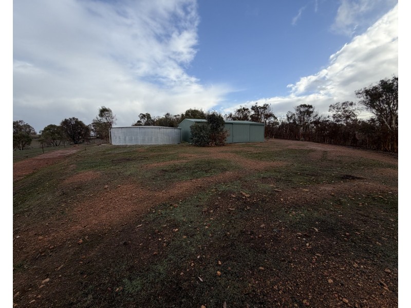 177 O’Connell Road, Wandering WA 6308