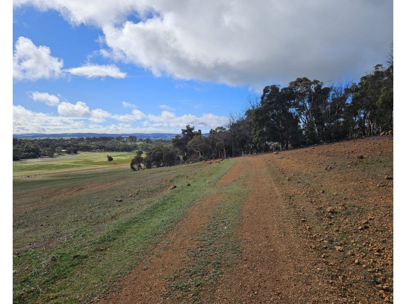177 O’Connell Road, Wandering WA 6308