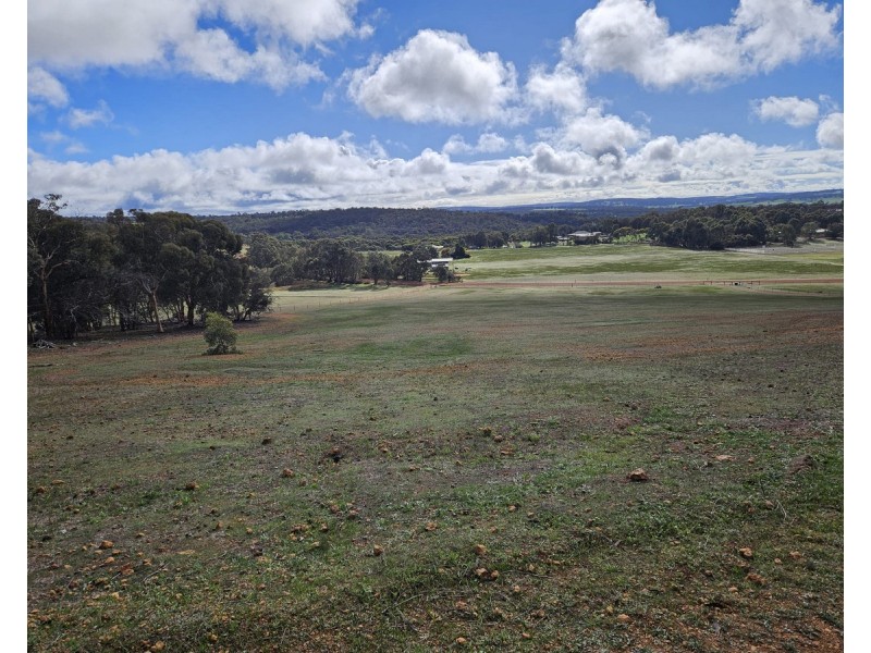 177 O’Connell Road, Wandering WA 6308