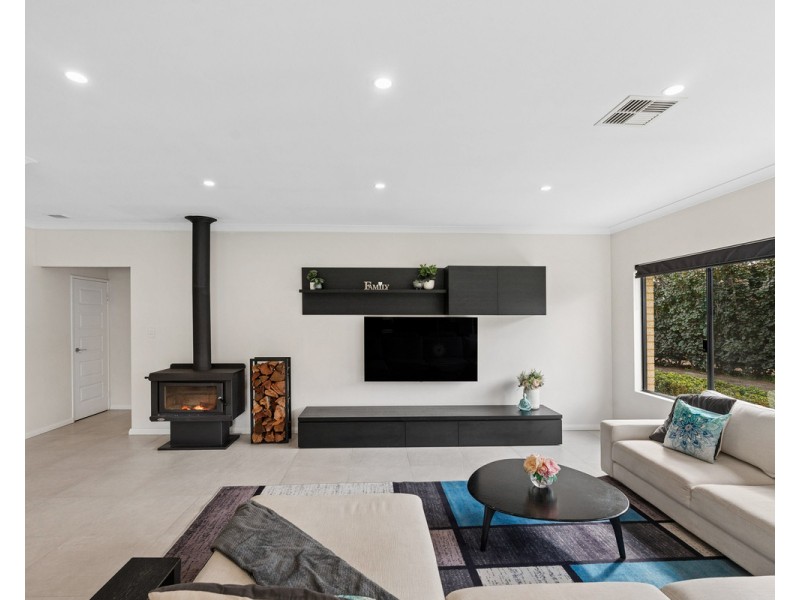 65 Todman Grove, Darling Downs WA 6122