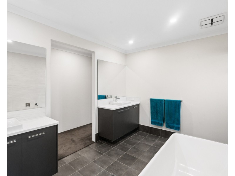 65 Todman Grove, Darling Downs WA 6122