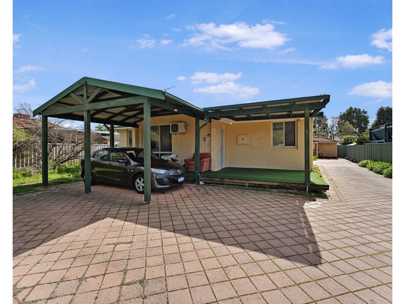 7 Holford Way, Wilson WA 6107