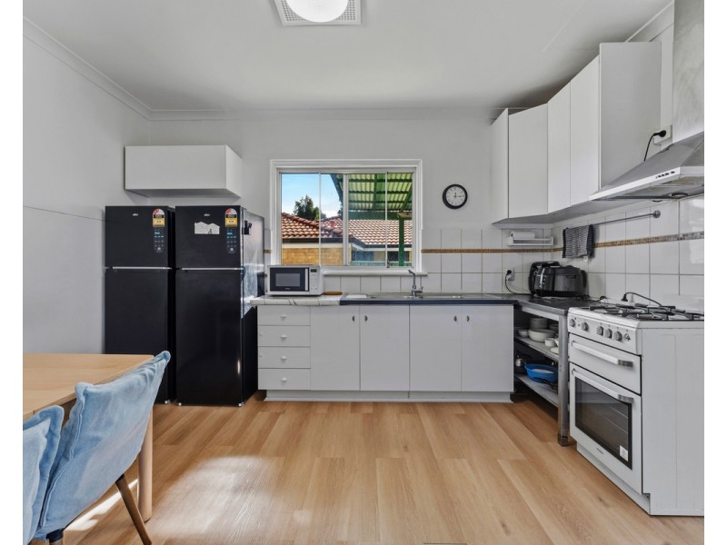 7 Holford Way, Wilson WA 6107