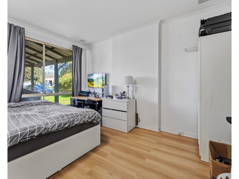 7 Holford Way, Wilson WA 6107