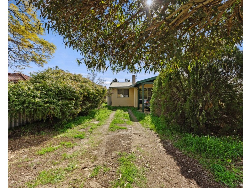 7 Holford Way, Wilson WA 6107