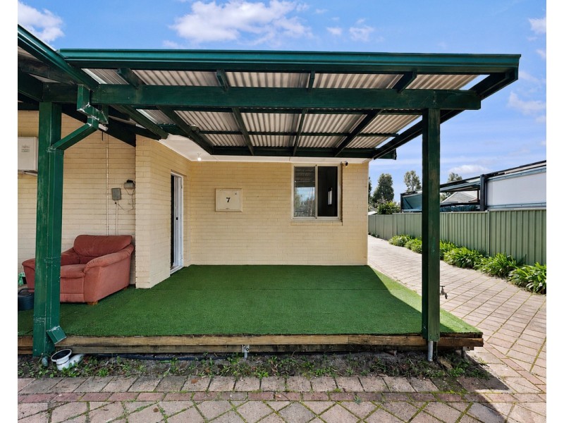 7 Holford Way, Wilson WA 6107