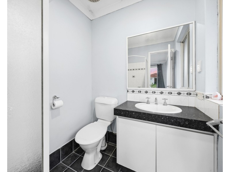 32 Prince Regent Boulevard, Gosnells WA 6110