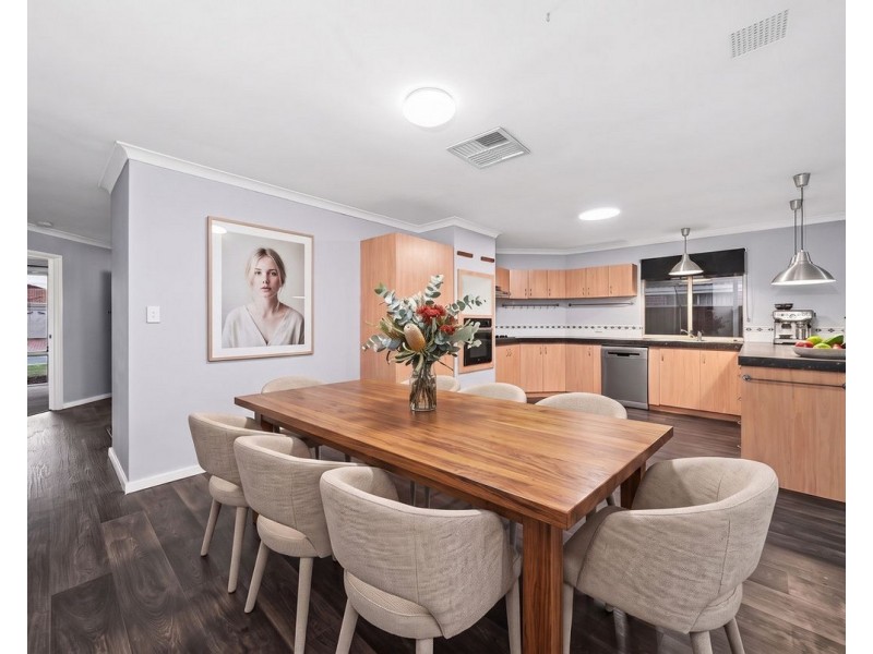 32 Prince Regent Boulevard, Gosnells WA 6110