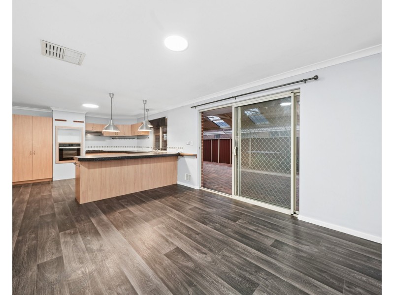 32 Prince Regent Boulevard, Gosnells WA 6110