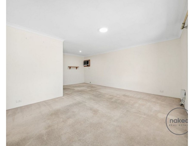 128 Dellar Road, Maddington WA 6109