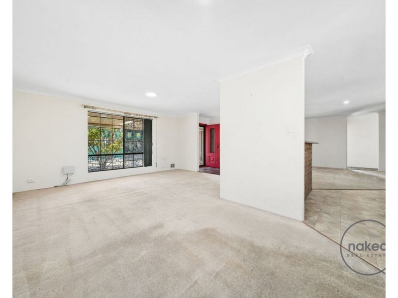 128 Dellar Road, Maddington WA 6109
