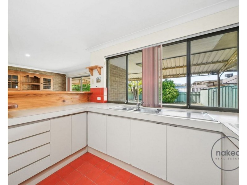 128 Dellar Road, Maddington WA 6109