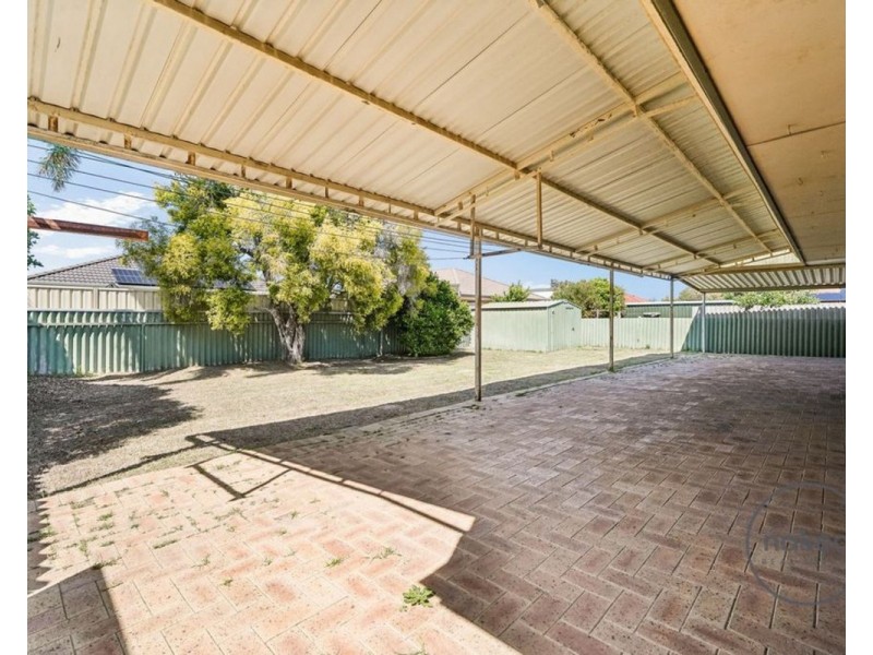 128 Dellar Road, Maddington WA 6109