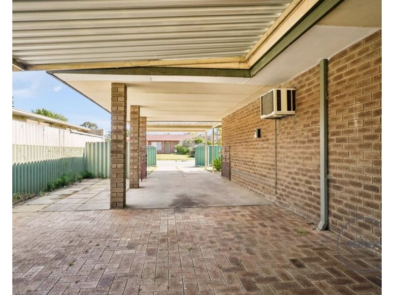 128 Dellar Road, Maddington WA 6109