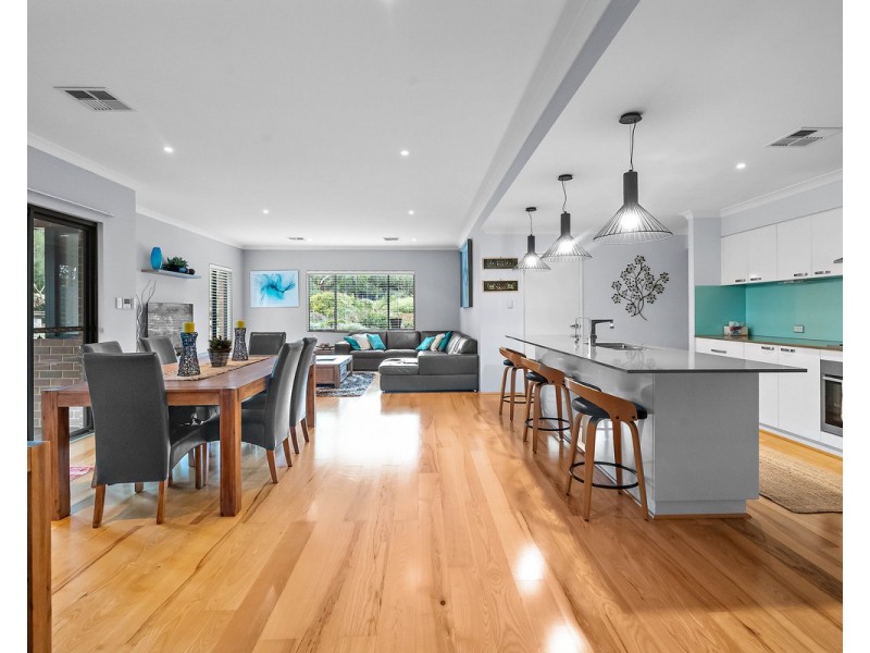 24 Meldrum Loop, Bedfordale WA 6112