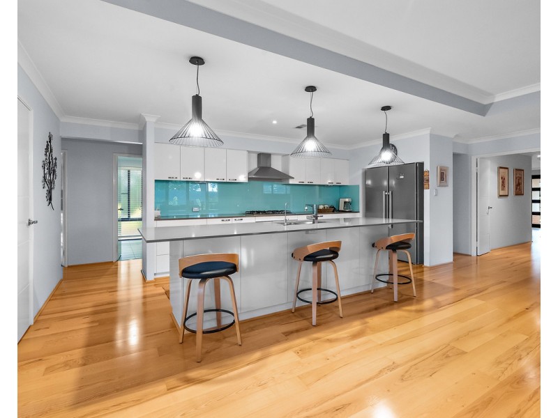 24 Meldrum Loop, Bedfordale WA 6112