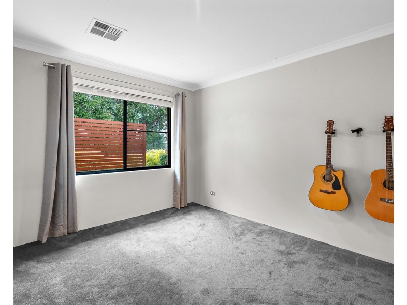 24 Meldrum Loop, Bedfordale WA 6112