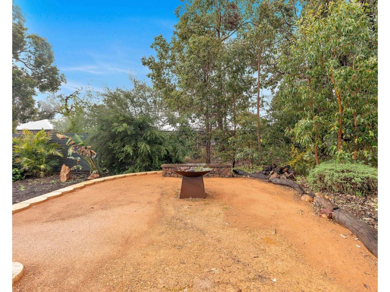 24 Meldrum Loop, Bedfordale WA 6112