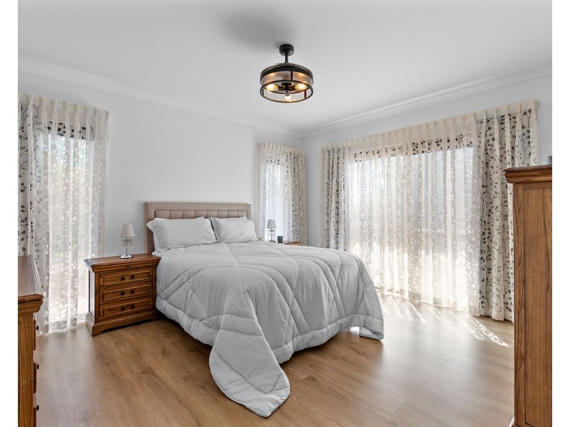 5 Kimber Rise, Bedfordale WA 6112