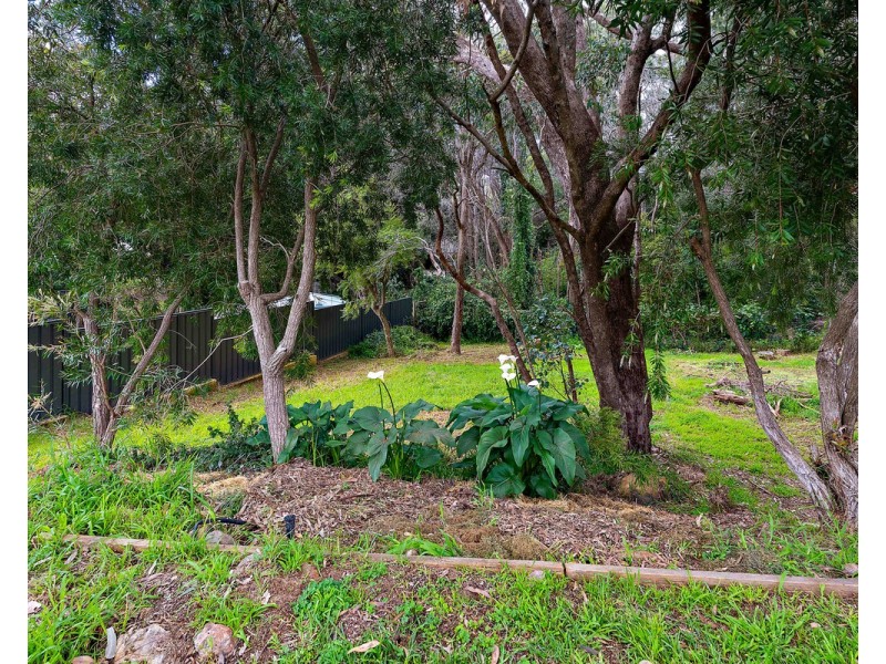 98 Amethyst Crescent, Mount Richon WA 6112