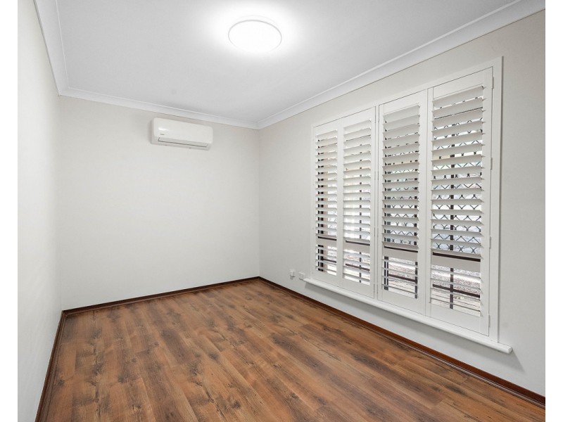 98 Amethyst Crescent, Mount Richon WA 6112