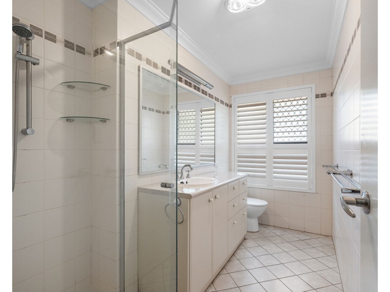 98 Amethyst Crescent, Mount Richon WA 6112