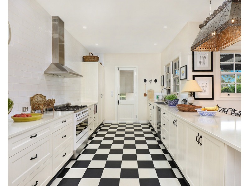 14 Balmoral Road, Montville QLD 4560