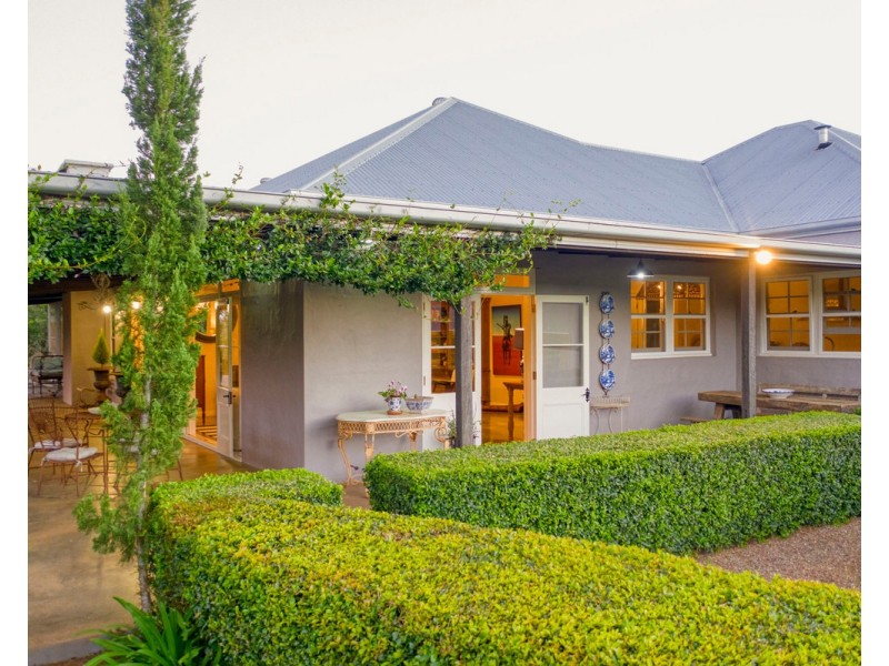 14 Balmoral Road, Montville QLD 4560