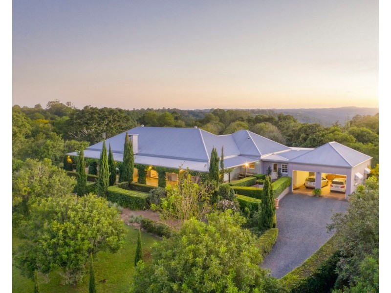 14 Balmoral Road, Montville QLD 4560