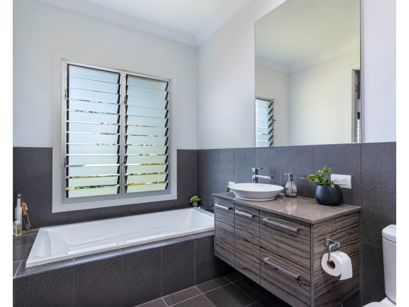 10/349 Balmoral Road, Montville QLD 4560