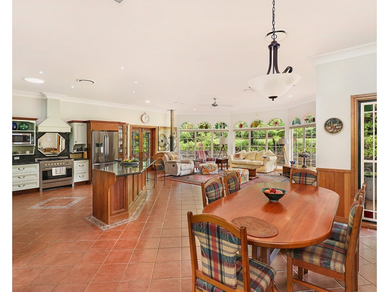 16 Glen Eden Court, Flaxton QLD 4560