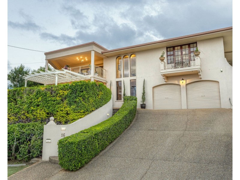 16 Tulong Court, Buderim QLD 4556